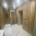dressing coté salle de bains